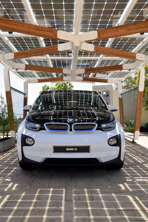 Solar-Carport passend zu den BMW i-Modellen