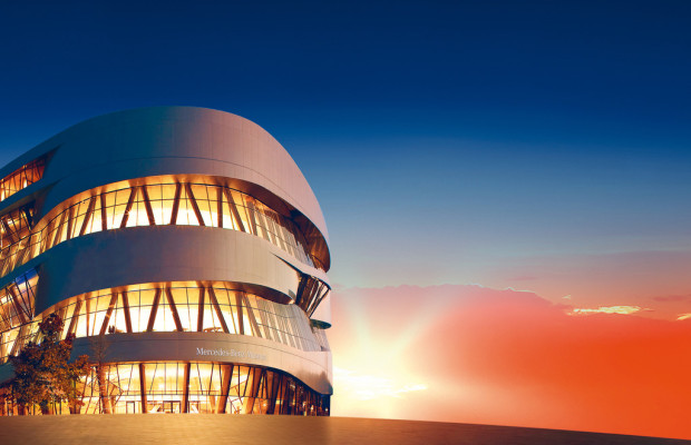 Sommer und Fußball im Mercedes-Benz-Museum
