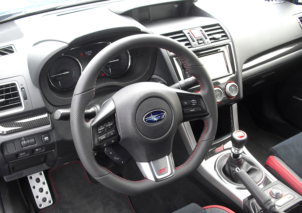 Subaru WRX STI: In die Außenspiegel sind größere Blinkblöcke integriert. 