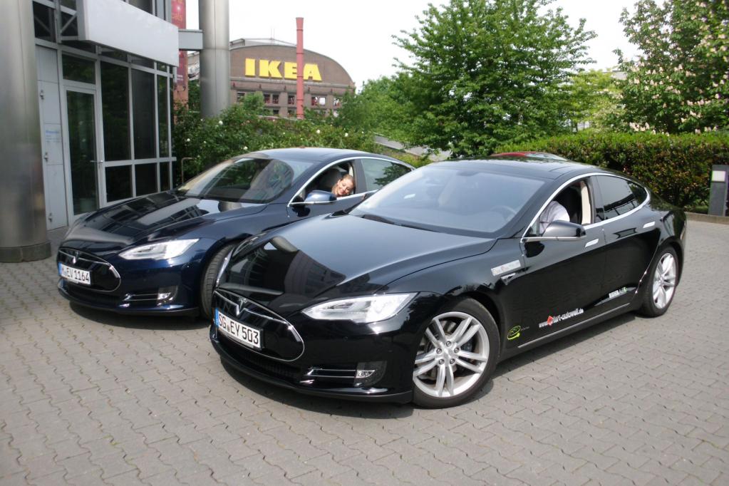Tesla S als Mietwagen bei RUHRAUTOe