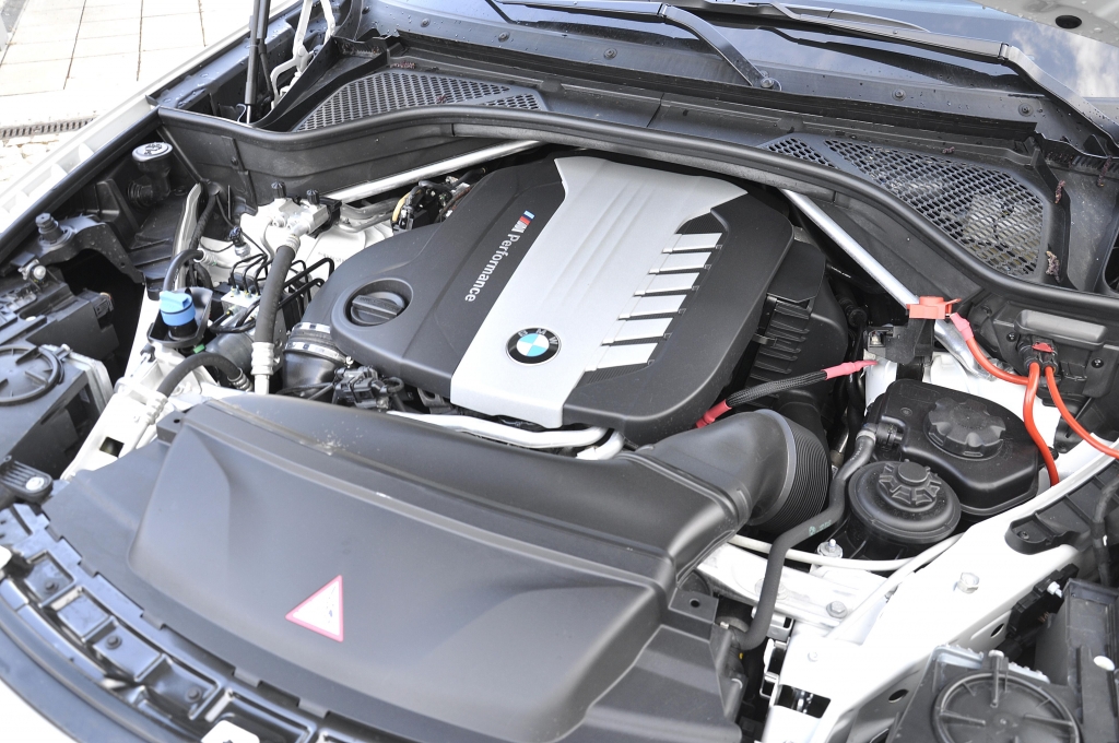 Test BMW X5 M50d - Diesel-Dragster für gut betuchte