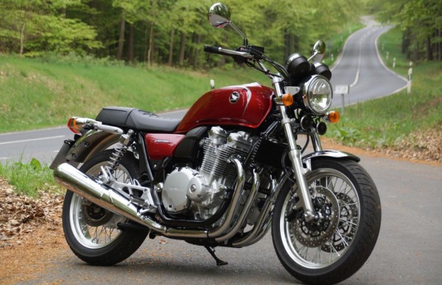 Test Honda CB 1100 EX - Zeitreise mit Sicherheit und Komfort
