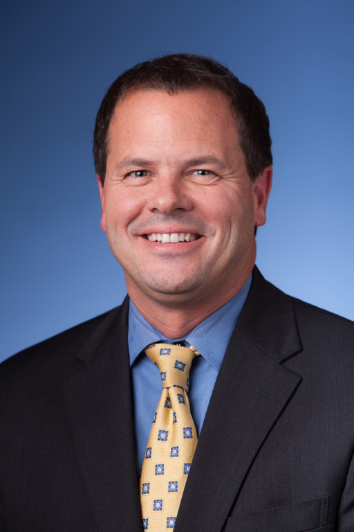 Tony Cervone zurück zu General Motors