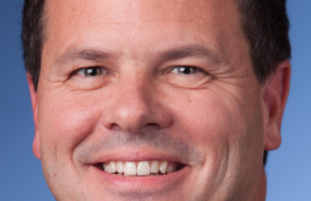 Tony Cervone zurück zu General Motors