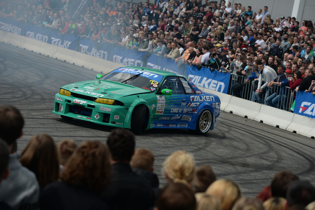 Tuning World Bodensee 2014: Mehr Besucher, mehr Premieren und eine neue Miss