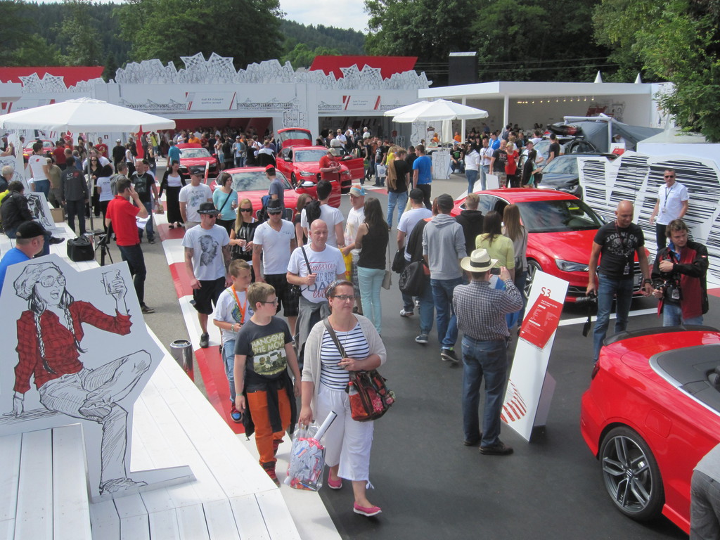 Volkswagens Sommerfrische: Wahnsinn am Wörthersee
