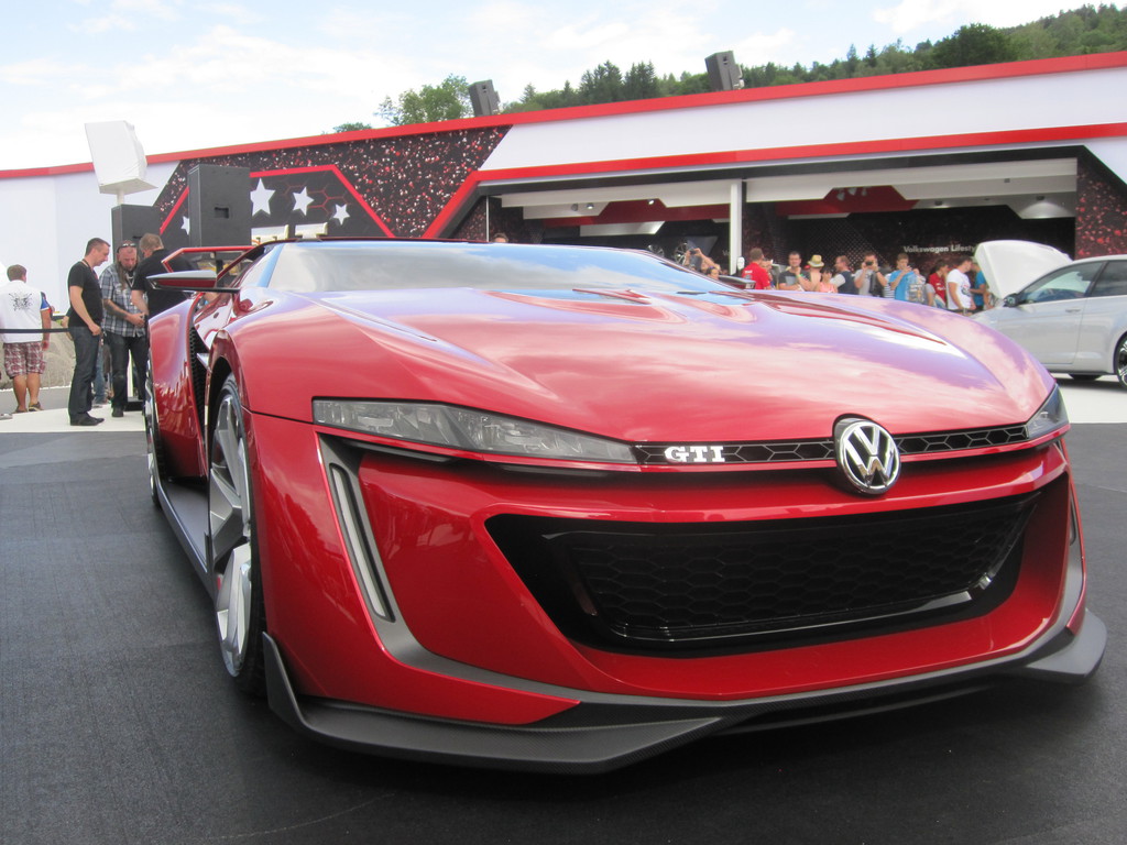 Volkswagens Sommerfrische: Wahnsinn am Wörthersee