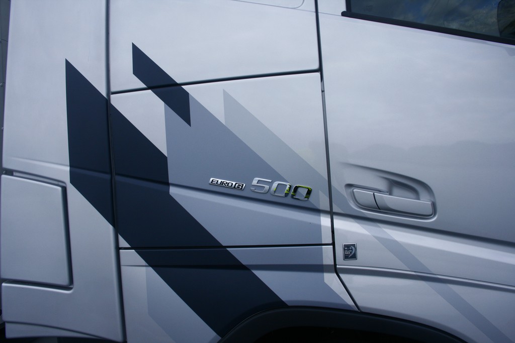 Volvo FH als Ocean-Race-Edition