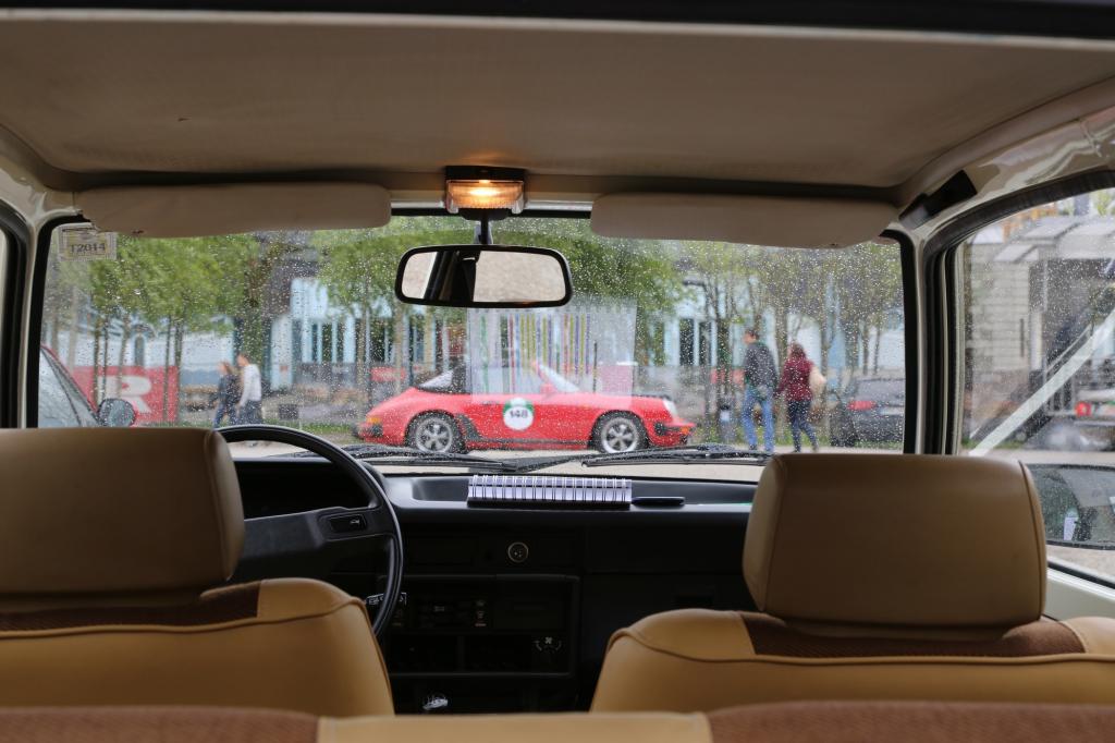 Wir schauen offenen Auges in unser Verderben. Porsche hin, Porsche her – heute fahren alle im Regen
