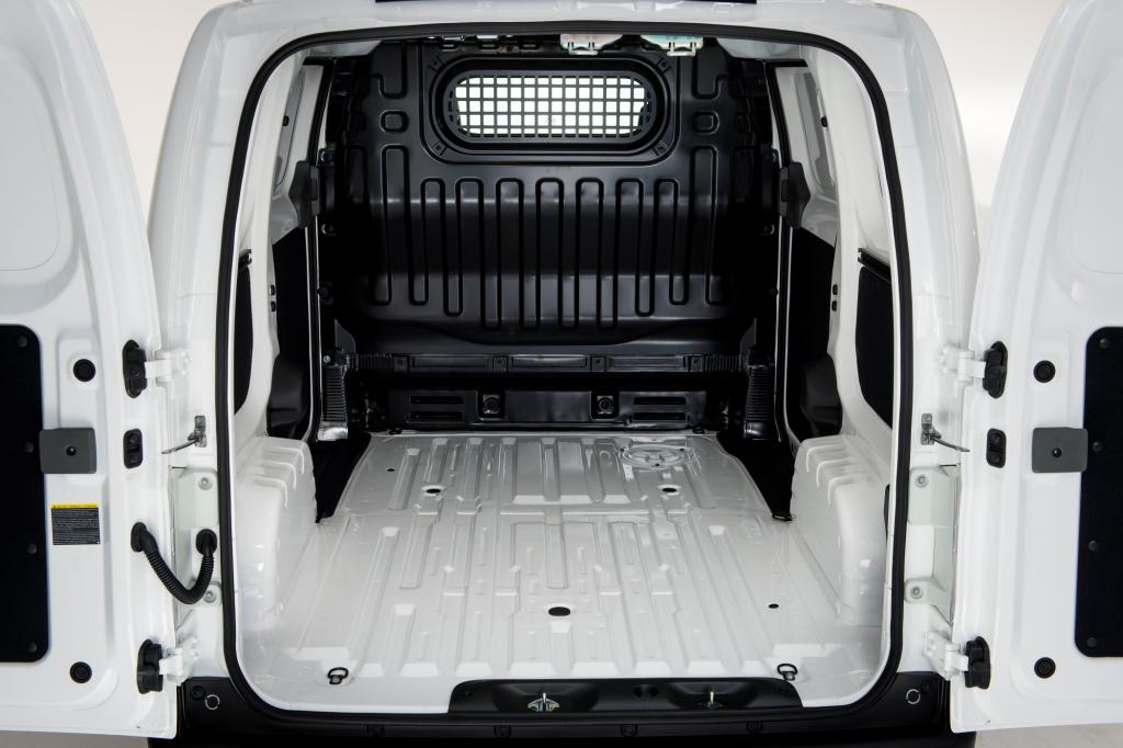  Erste Fahrt im Elektrotransporter Nissan e-NV 200 - Ladegut für Umweltzonen
