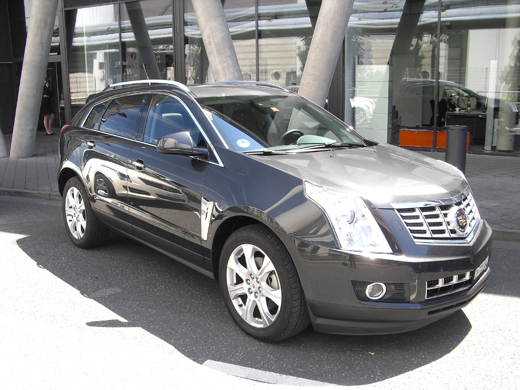 Bei der Roadshow dabei: Cadillac-Crossovermodell SRX. 