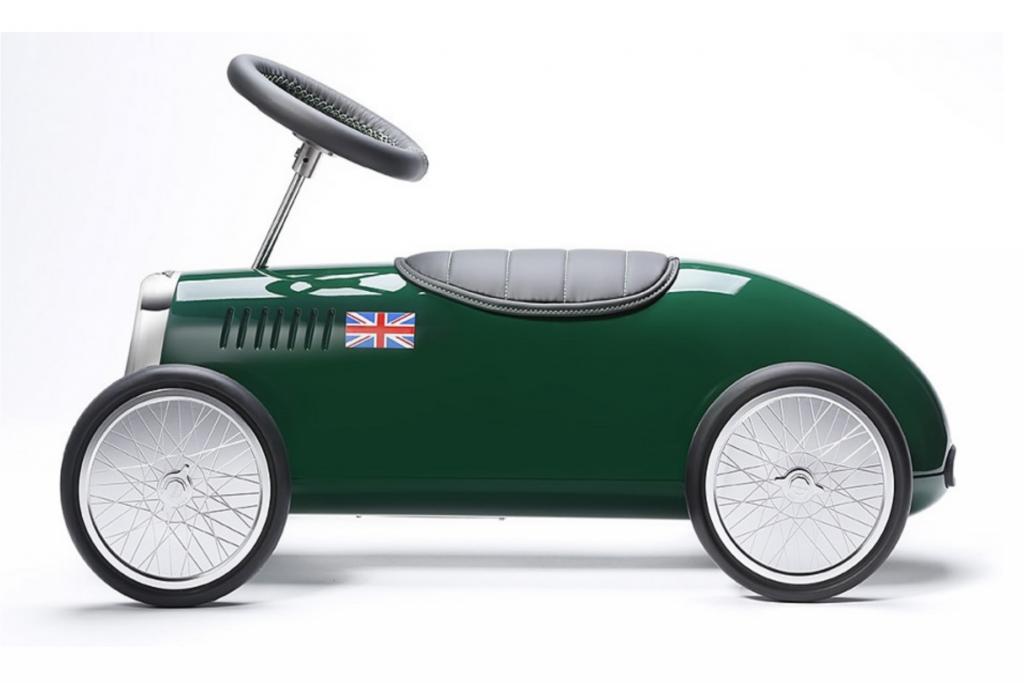 Bis die Edelmarke Bentley ihr geplantes SUV auf die Straßen schickt, kann sich der Nachwuchs jetzt schon mit einem Fahrzeug der Briten beschäftigen. 