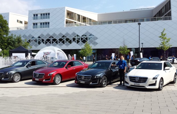 Cadillac reist durch die Lande