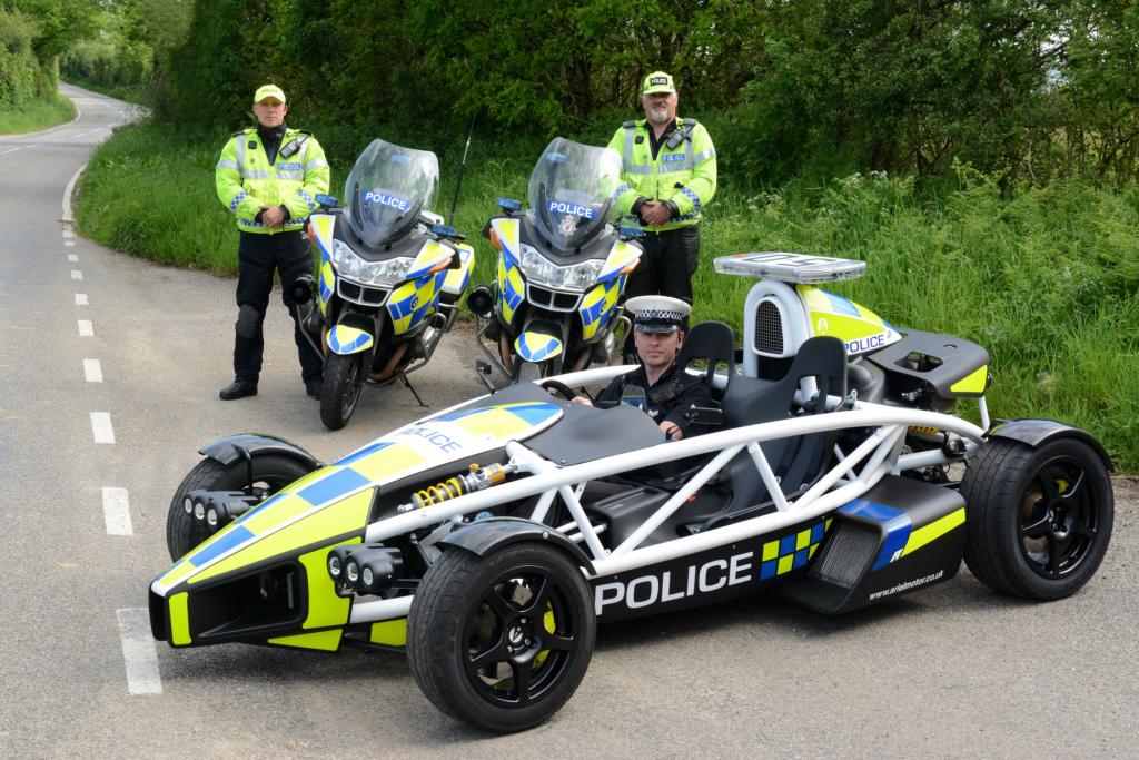 Die britischen Constables von der Polizei in der Grafschaft Somerset bekommen in diesem Sommer das Grinsen wohl nicht mehr aus dem Gesicht. Der Grund ist ein neuer Dienstwagen