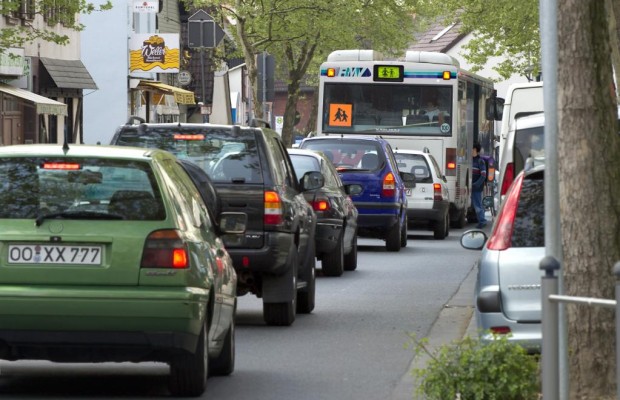 Dobrindts Prophezeiungen: Der Verkehr wächst