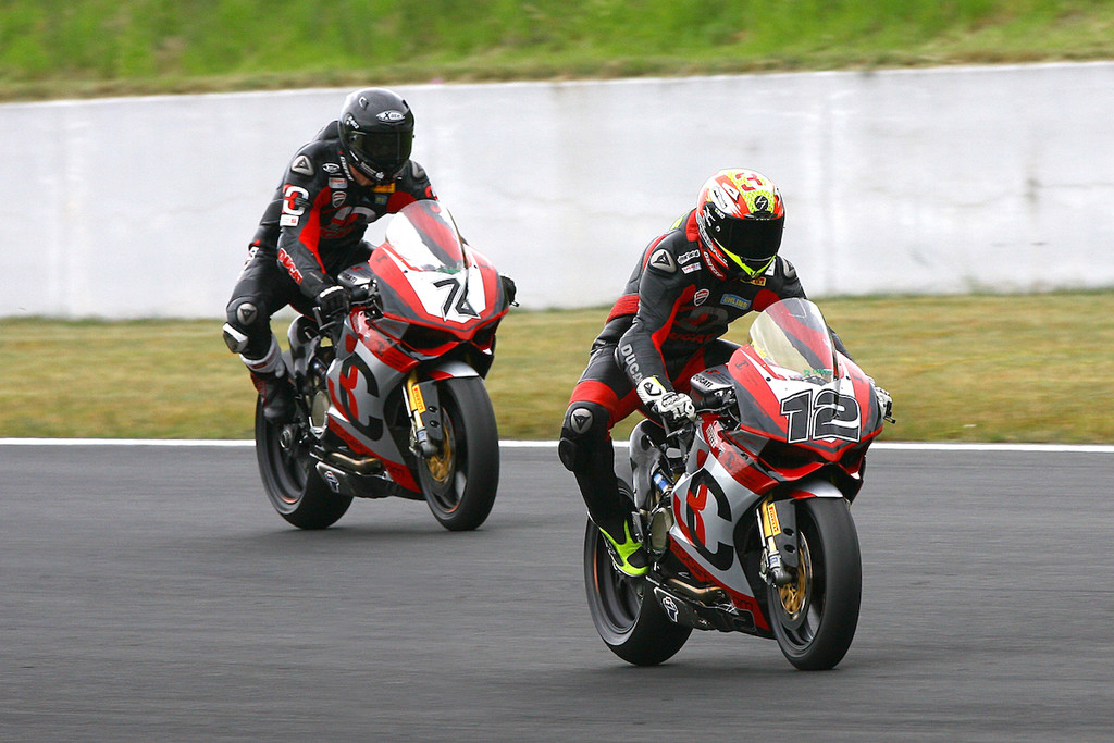 Ducati gewinnt in Oschersleben