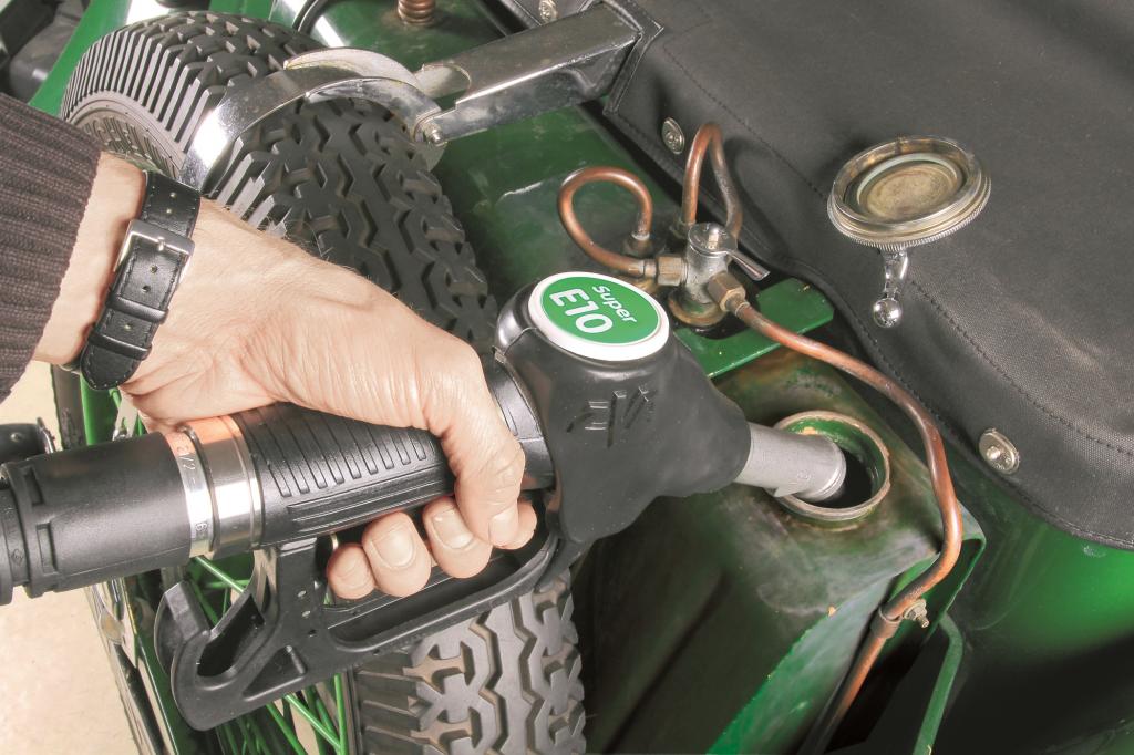E10 für klassische Fahrzeuge - Fahren mit Alkohol macht Oldtimern Spaß