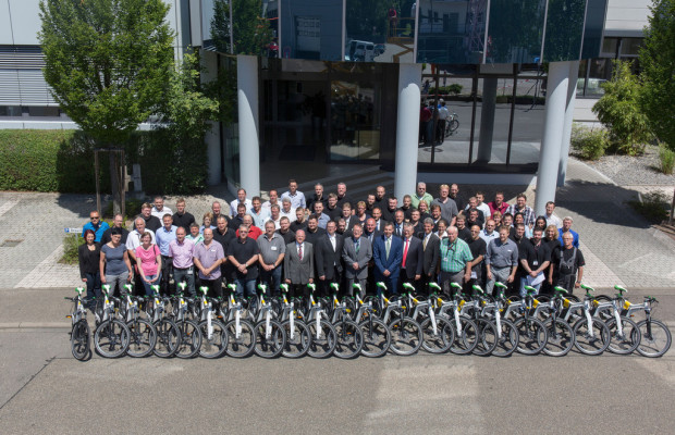 Eine Firma und 77 Smart Ebike