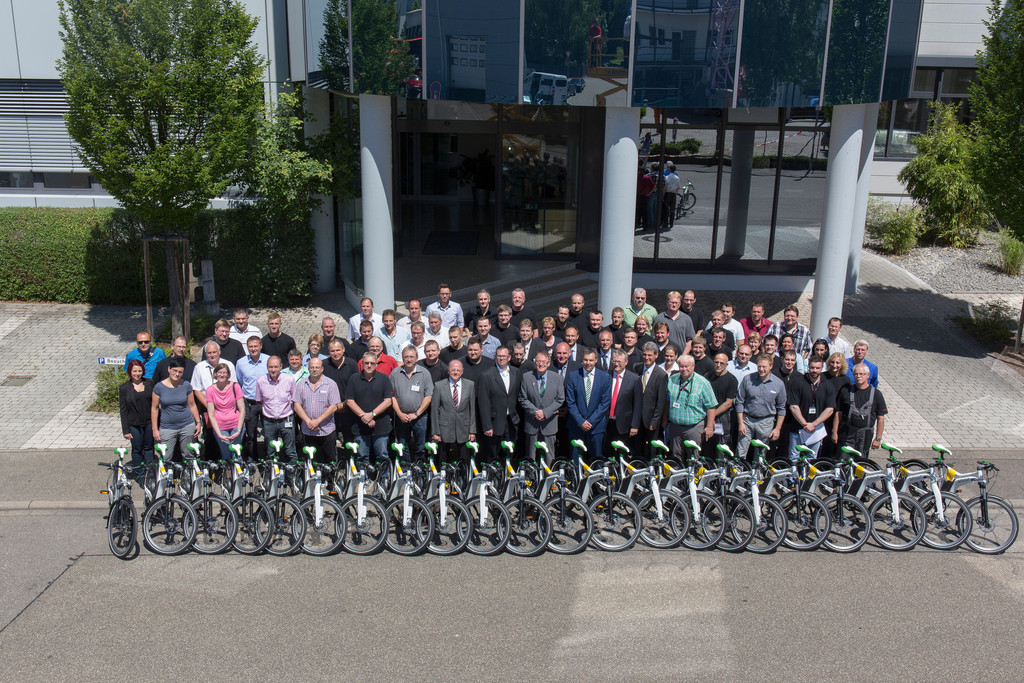 Eine Firma und 77 Smart Ebike