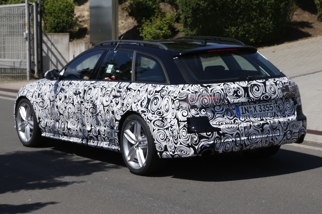 Erwischt: Erlkönig Audi A6 Allroad Facelift (2015)