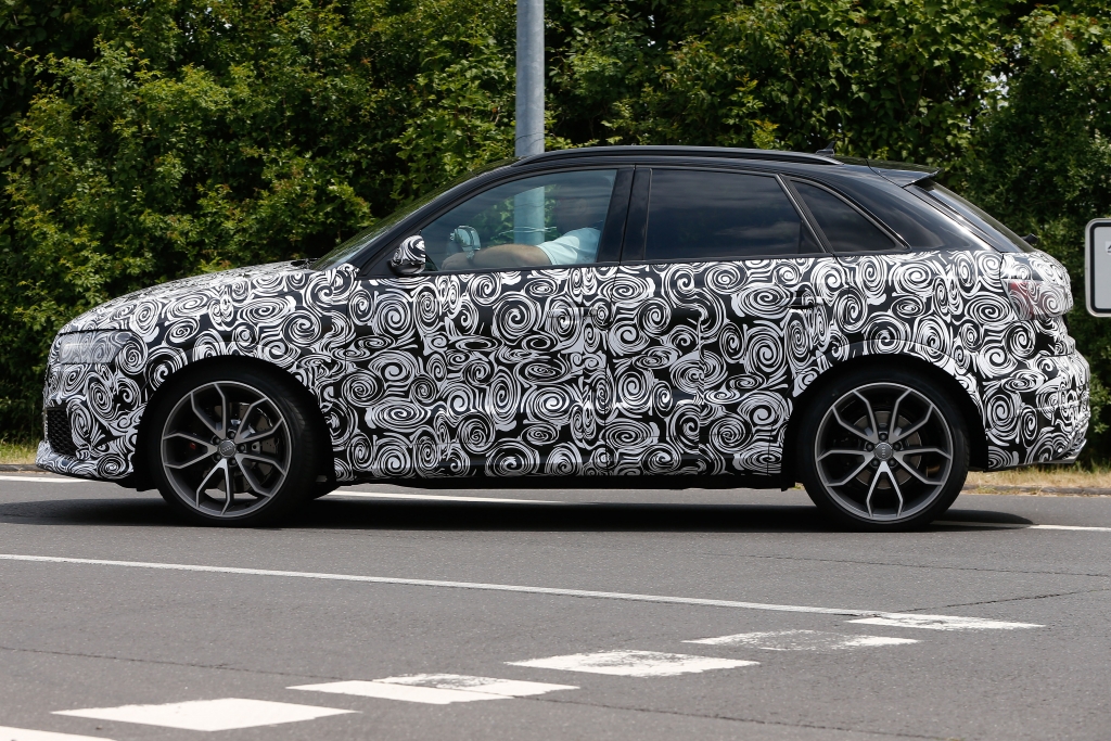 Erwischt: Erlkönig Audi RS Q3 Facelift
