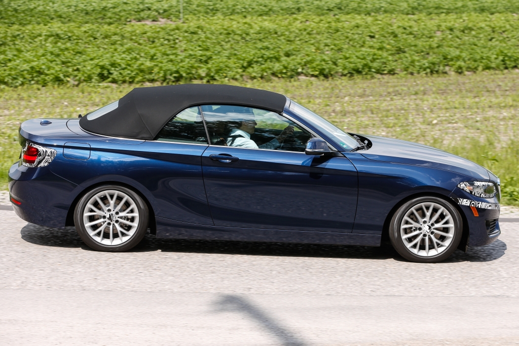 Erwischt: Erlkönig BMW 2er Cabrio in voller Pracht