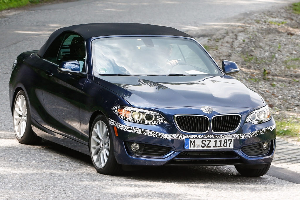 Erwischt: Erlkönig BMW 2er Cabrio in voller Pracht