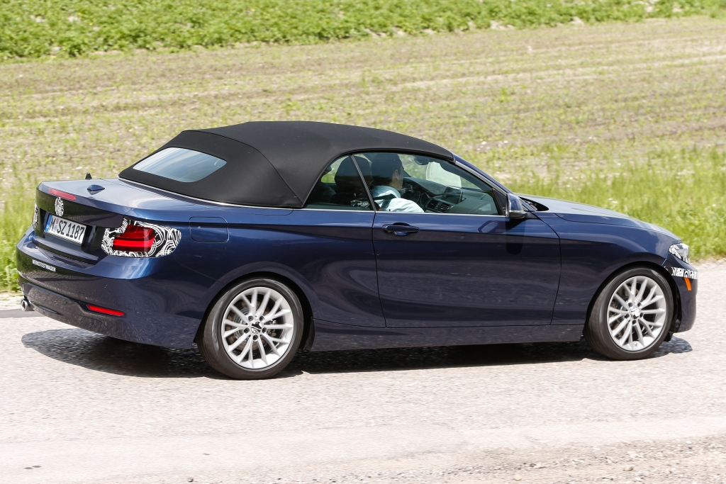 Erwischt: Erlkönig BMW 2er Cabrio in voller Pracht