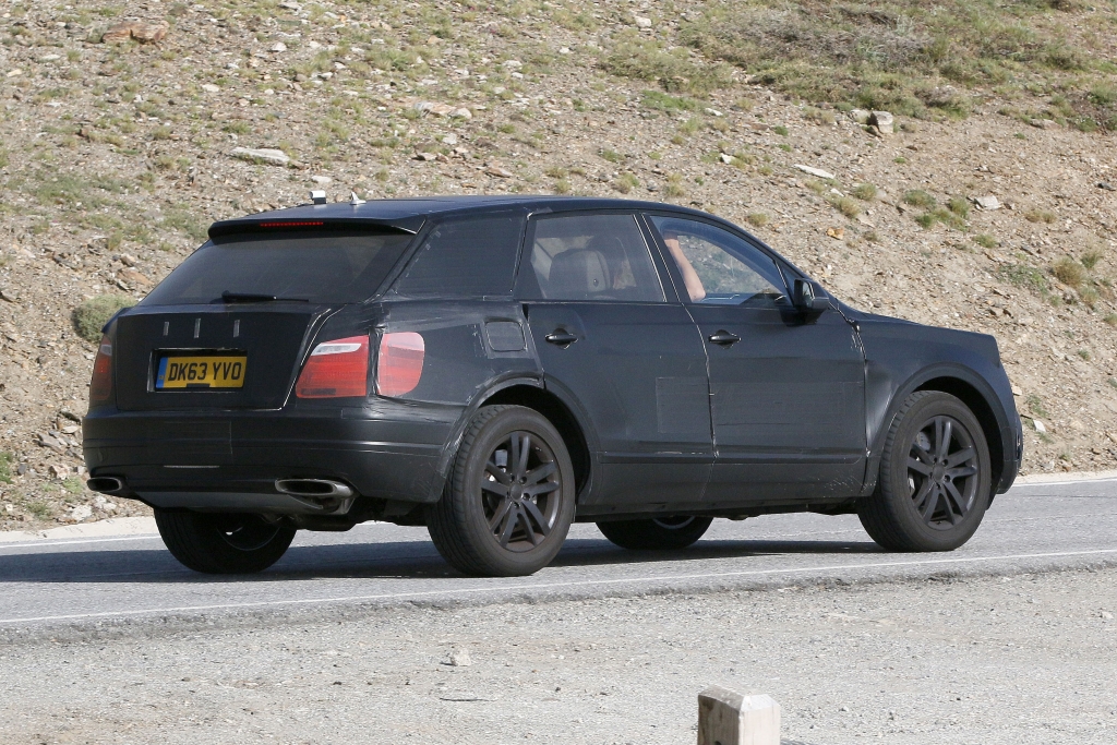 Erwischt: Erlkönig Bentley SUV