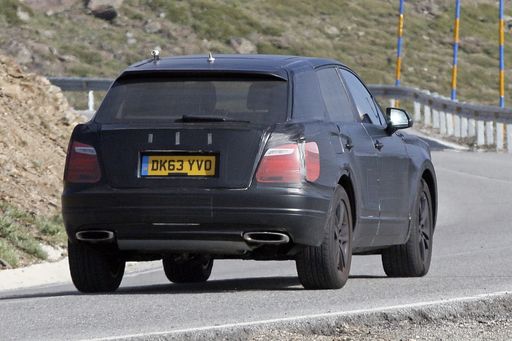 Erwischt: Erlkönig Bentley SUV