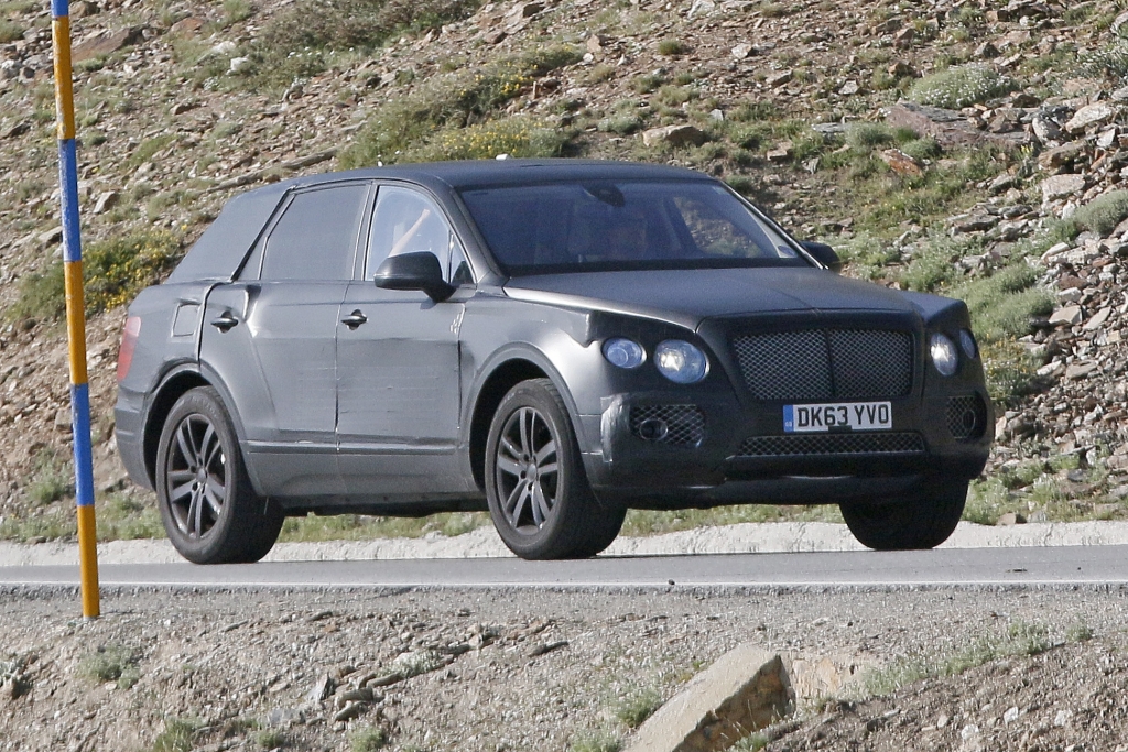 Erwischt: Erlkönig Bentley SUV