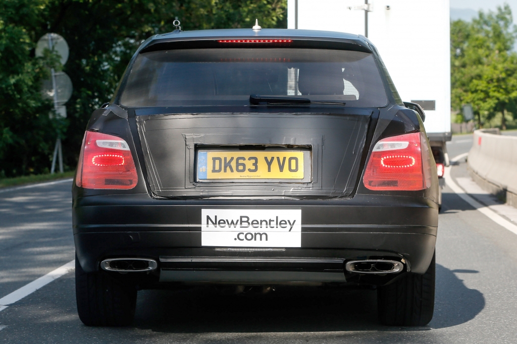 Erwischt: Erlkönig Bentley SUV
