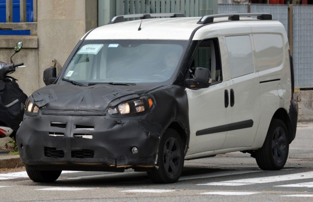 Erwischt: Erlkönig Fiat Doblo Facelift
