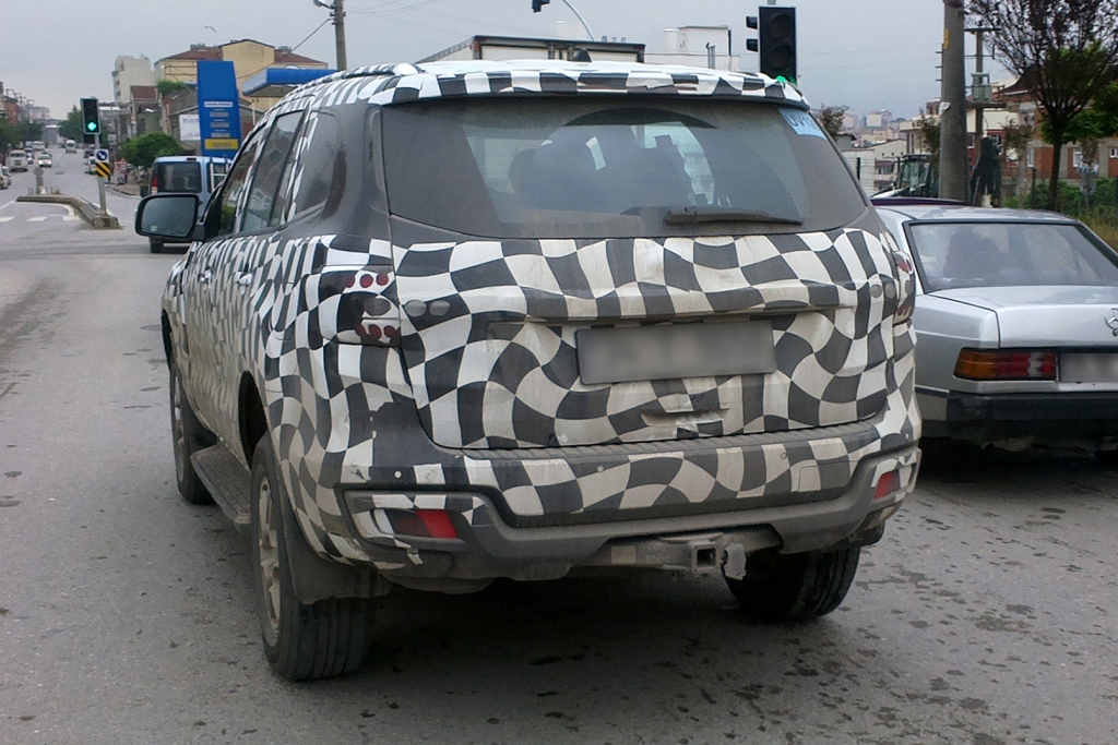 Erwischt: Erlkönig Ford Ranger SUV (2014)