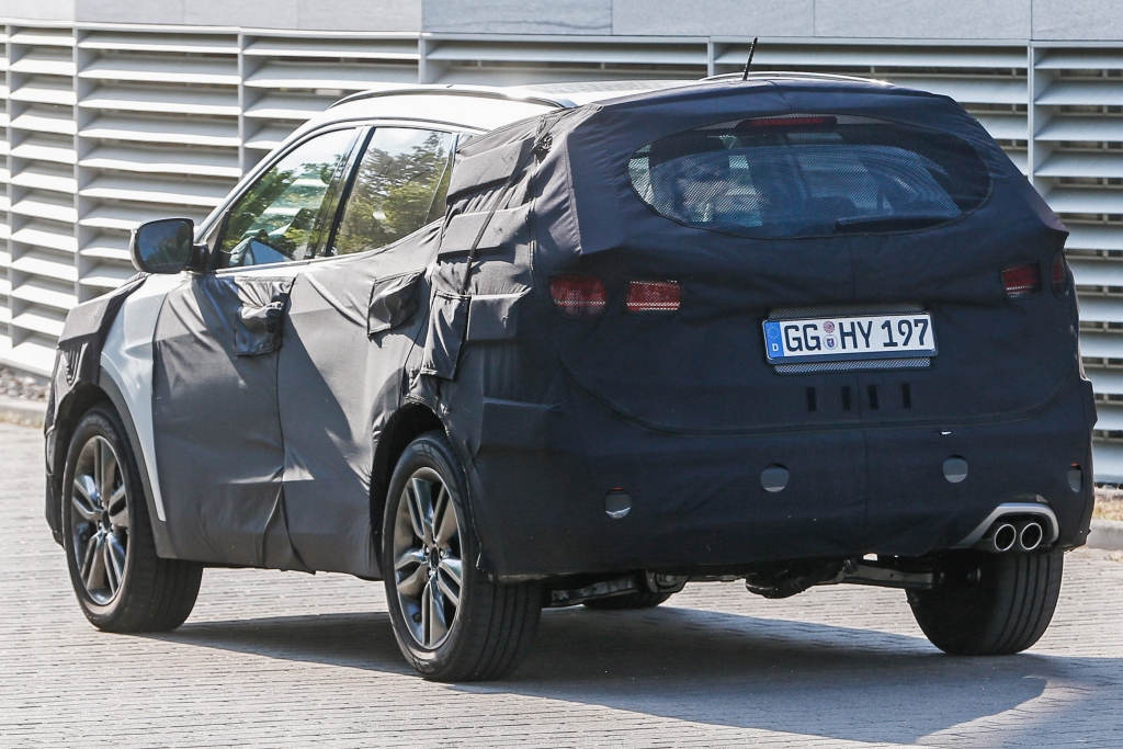 Erwischt: Erlkönig Hyundai Santa Fe Facelift (2015)