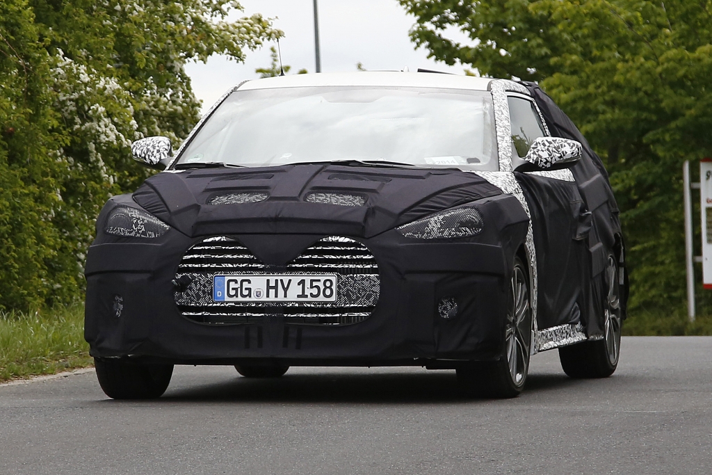 Erwischt: Erlkönig Hyundai Veloster Turbo Facelift (2015)