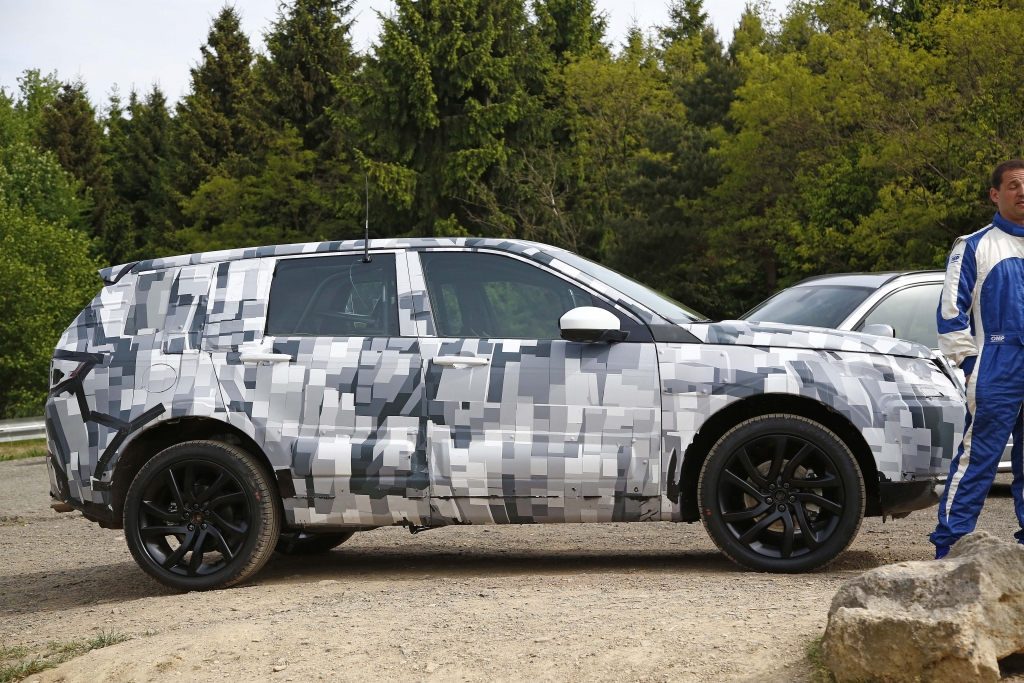 Erwischt: Erlkönig Land Rover Discovery Sport (2015)