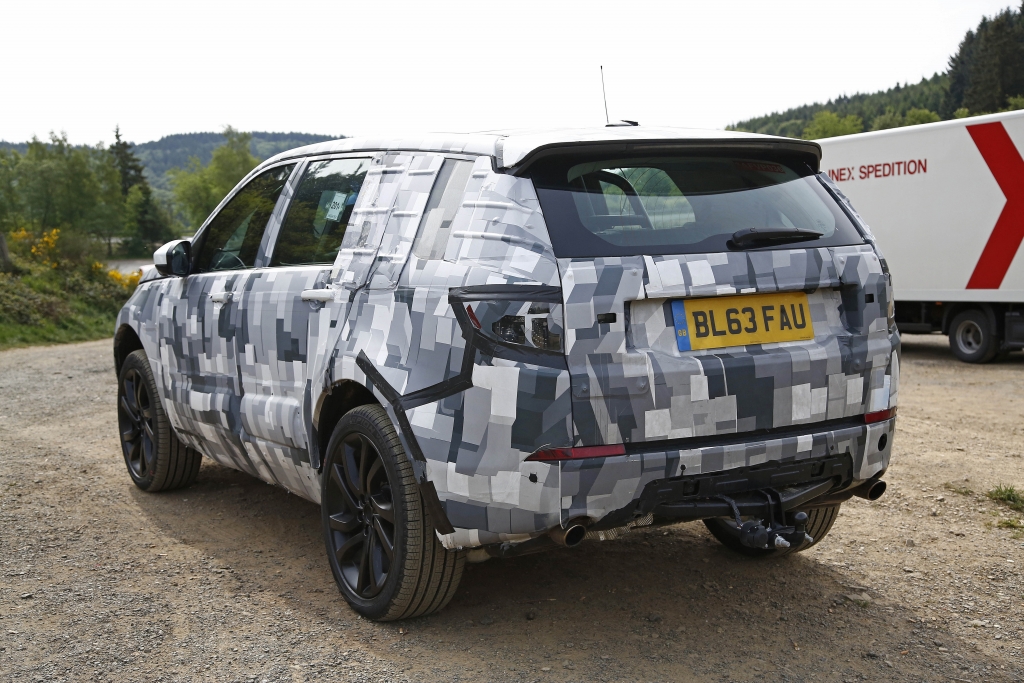 Erwischt: Erlkönig Land Rover Discovery Sport (2015)