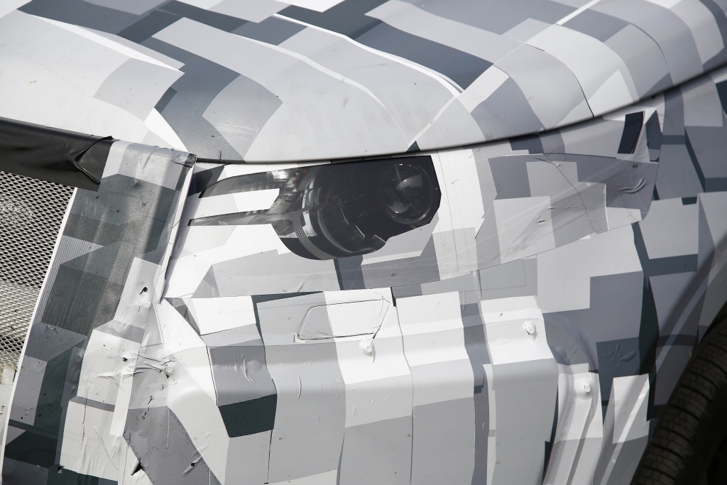 Erwischt: Erlkönig Land Rover Discovery Sport (2015)