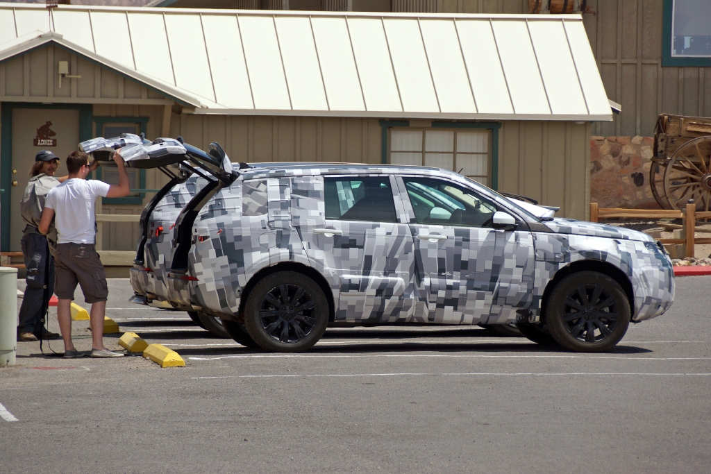 Erwischt: Erlkönig Land Rover Discovery Sport - Auf US-Tour