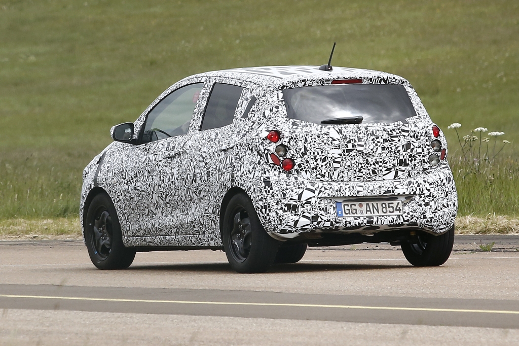 Erwischt: Erlkönig Opel Agila (2015)
