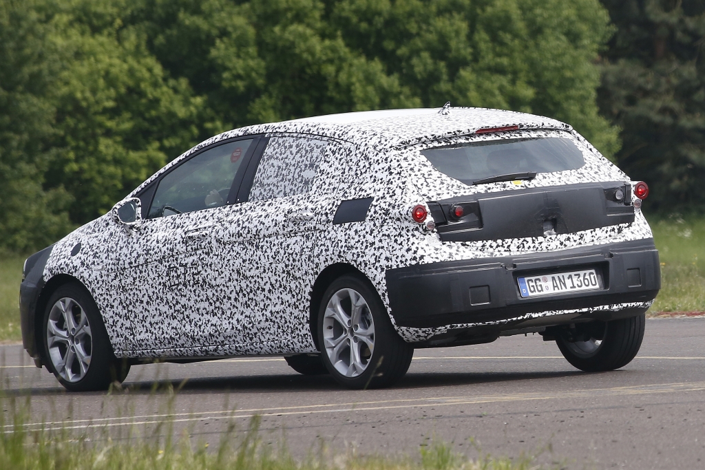 Erwischt: Erlkönig Opel Astra K (2015) - Neuer Angriff auf die Kompaktkrone