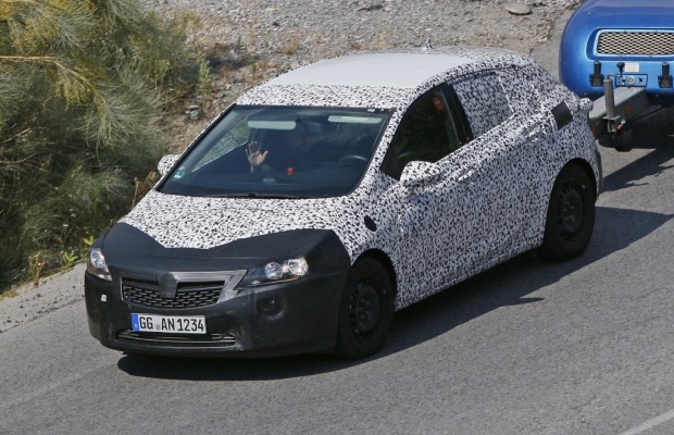 Erwischt: Erlkönig Opel Astra in den Alpen gesichtet