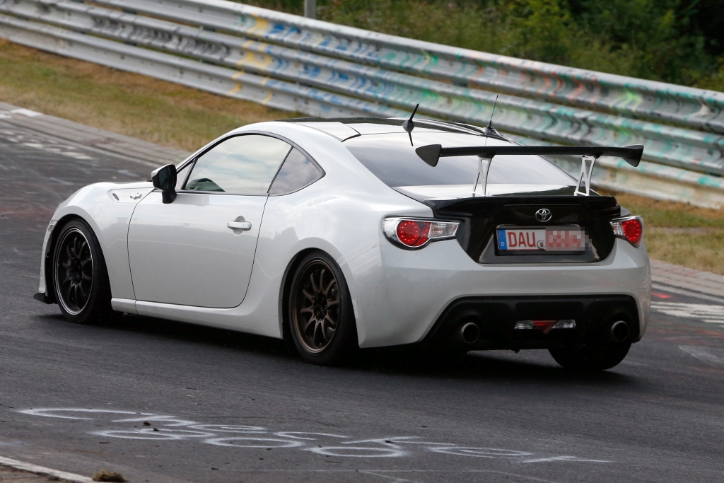 Erwischt: Erlkönig Toyota GT86 Turbo