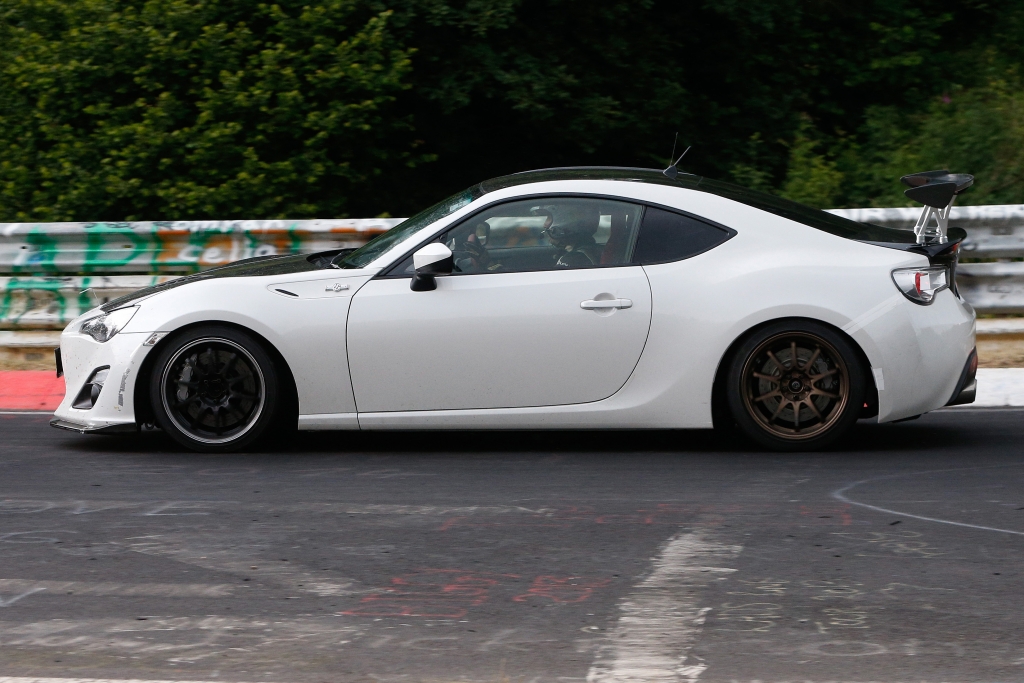 Erwischt: Erlkönig Toyota GT86 Turbo