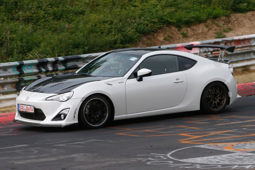 Erwischt: Erlkönig Toyota GT86 Turbo