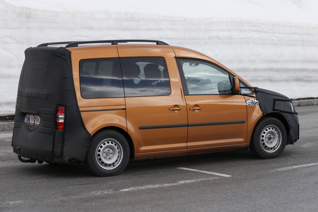 Erwischt: Erlkönig VW Caddy Facelift