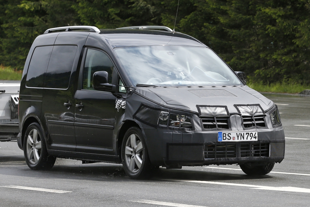 Erwischt: Erlkönig VW Caddy Facelift