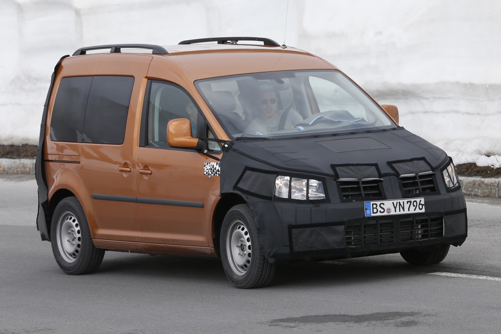 Erwischt: Erlkönig VW Caddy Facelift