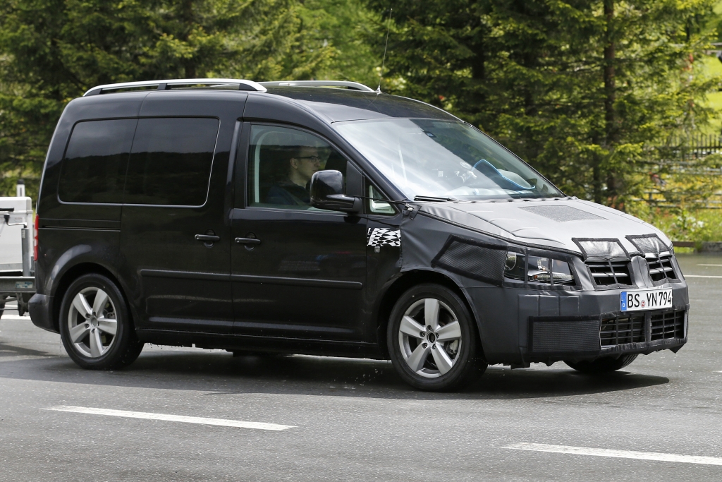 Erwischt: Erlkönig VW Caddy Facelift
